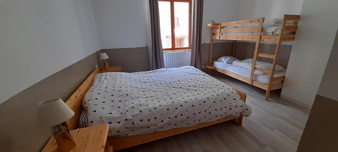 Chambre A Louer A La Nuitee Lanslebourg-Mont-Cenis Exterior photo